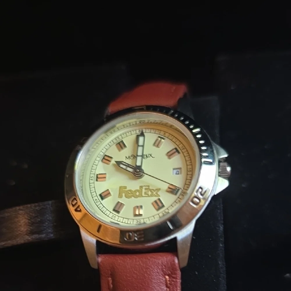 NIB- Montreux Vintage Elegant Brown Leather Strap Watch FedEx Branded